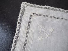 画像9: レースと刺繍の綿ローンハンカチ (9)