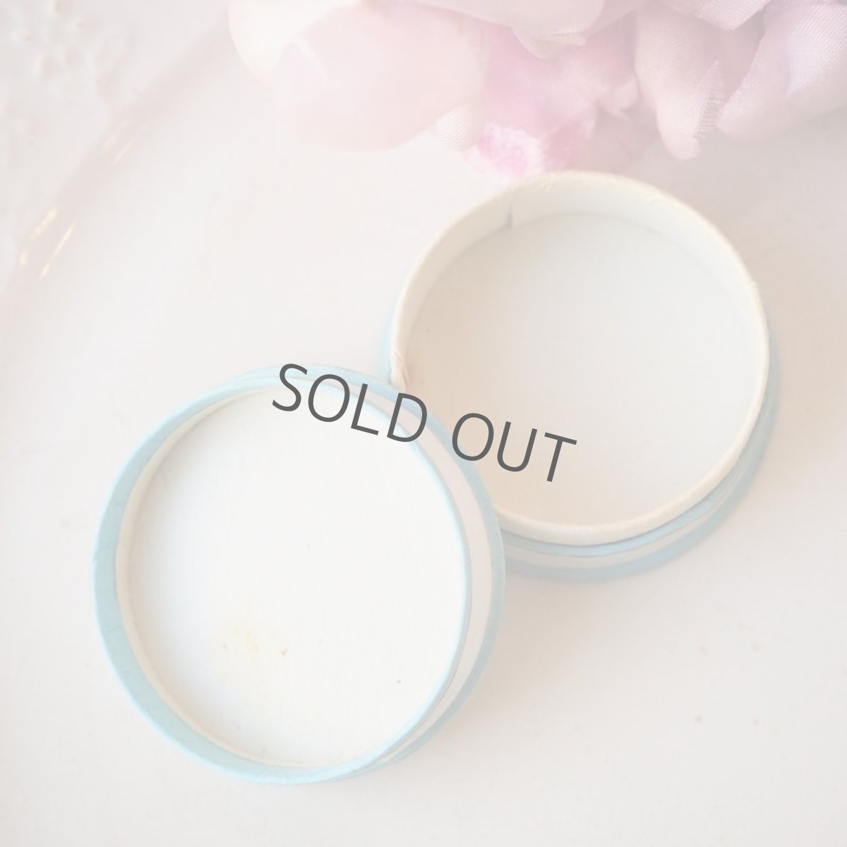 画像4: 古い時計屋さんの丸いジュエリーBOX/紙箱 (4)