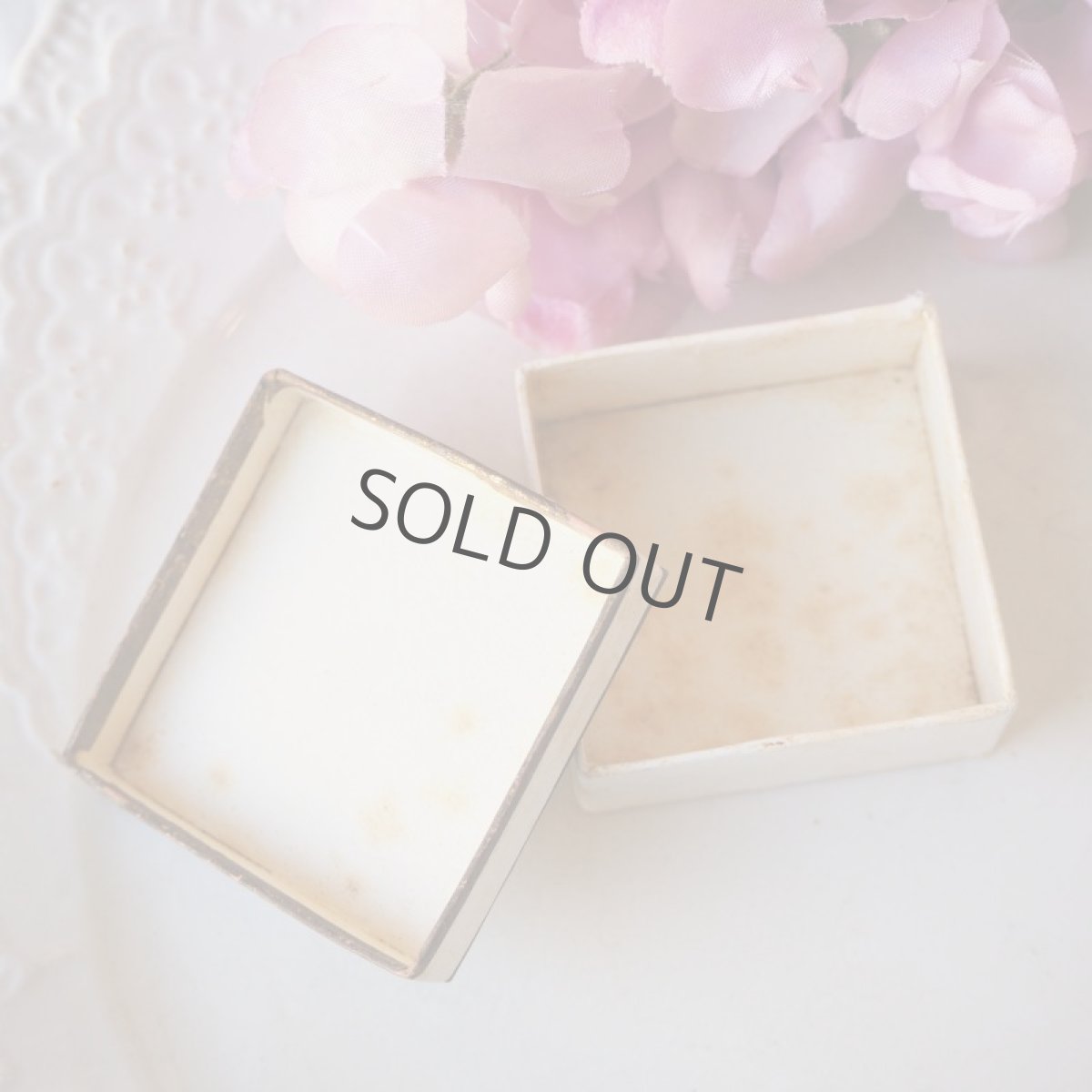 画像6: 古い時計屋さんの白い宝石箱/ロゴ文字入り紙箱 (6)