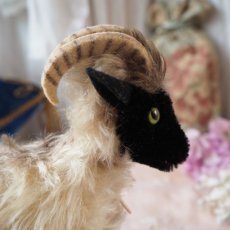 画像13: シュタイフ社製山羊の縫いぐるみ/snuckiミディアムサイズ (13)