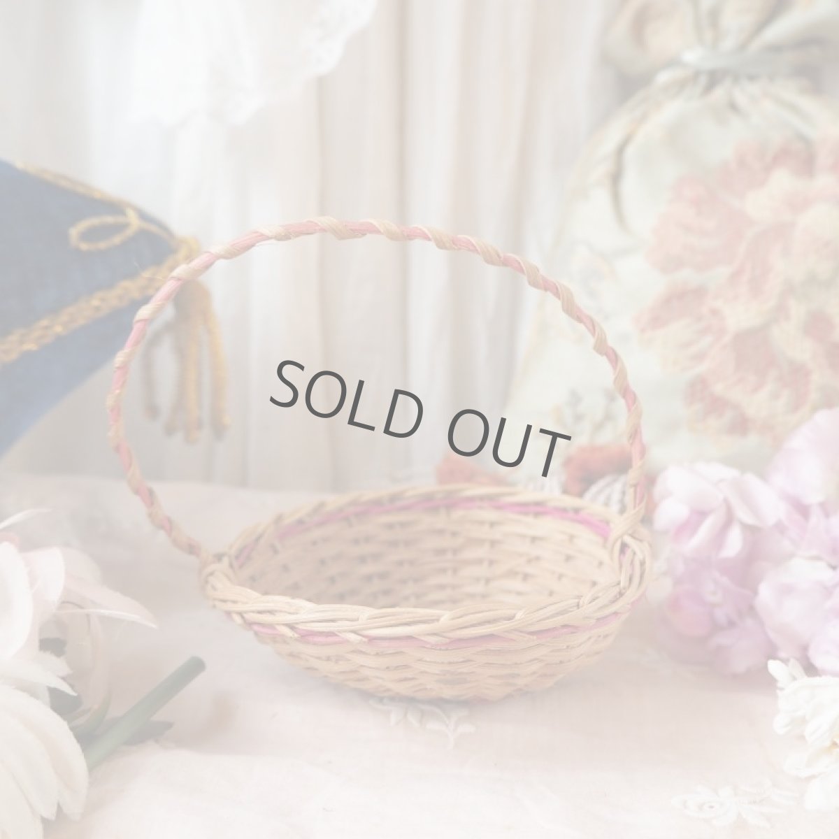 画像5: ピンク色のラインのドール用丸形パニエ (5)