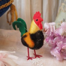 画像1: シュタイフ社製カラフルなニワトリ/フェルトの鶏冠、尾羽 (1)