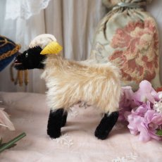 画像2: シュタイフ 社製小さな山羊の縫いぐるみ/snucki (2)