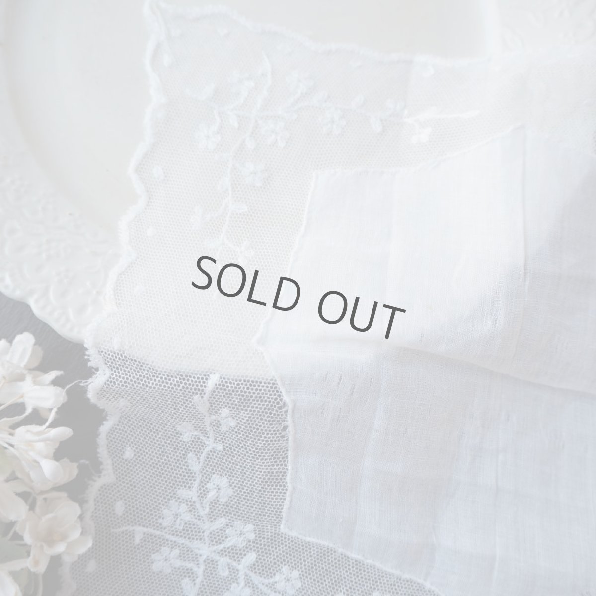 画像8: 小花の刺繍チュールレースのドイリー/四角形 (8)