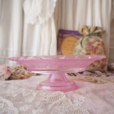 画像2: ピンク色ガラスのケーキ皿/飾り用のお皿 (2)