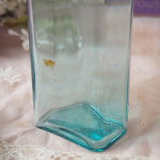 画像7: 薄いブルーのガラス瓶/シンプル長方形 (7)