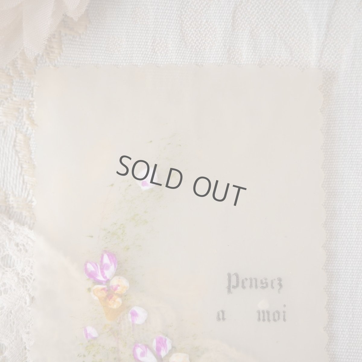 画像2: 古い小さなセルロイド製手描きの教会カード　パンジーと文字 (2)