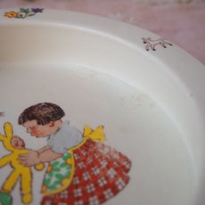 画像8: ベビー用おもちゃとお人形の絵柄のお皿 (8)