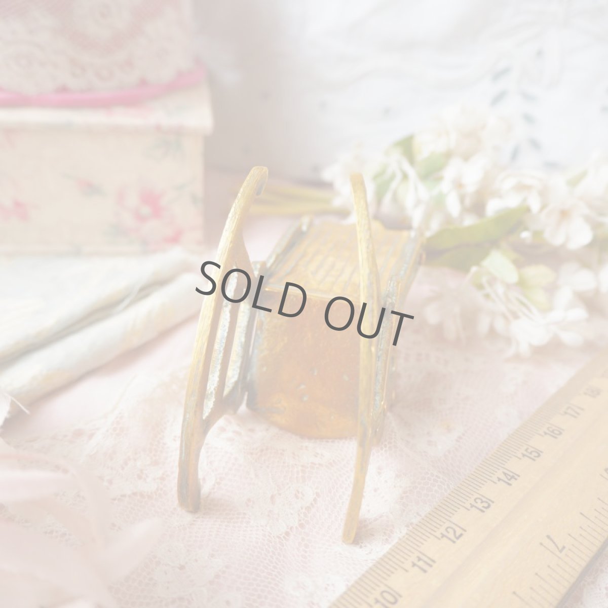 画像8: 真鍮製ドール用サイズの椅子/ミニチュアロッキングチェアー (8)