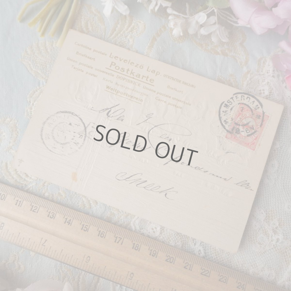 画像4: 金彩加工のフェンスから覗く5匹の子犬のカード (4)