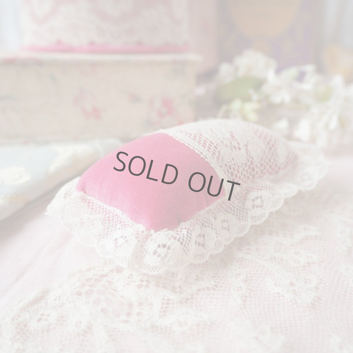 画像10: アンティークレースとピンク色ベルベットのピンクッション/四角形と長方形 (10)