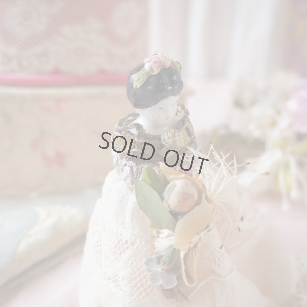 画像9: 布花とロココリボンのビスクヘッドドール/アンティークレース小さなお人形 (9)