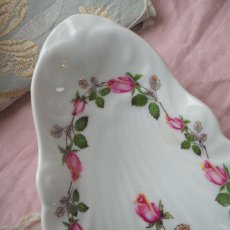 画像3: 小薔薇ガーランド模様のラヴィエ皿 (3)