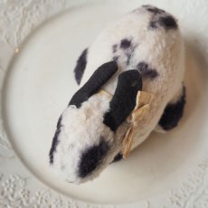 画像5: シュタイフ社　白黒ブチ柄の小さなウサギさん (5)