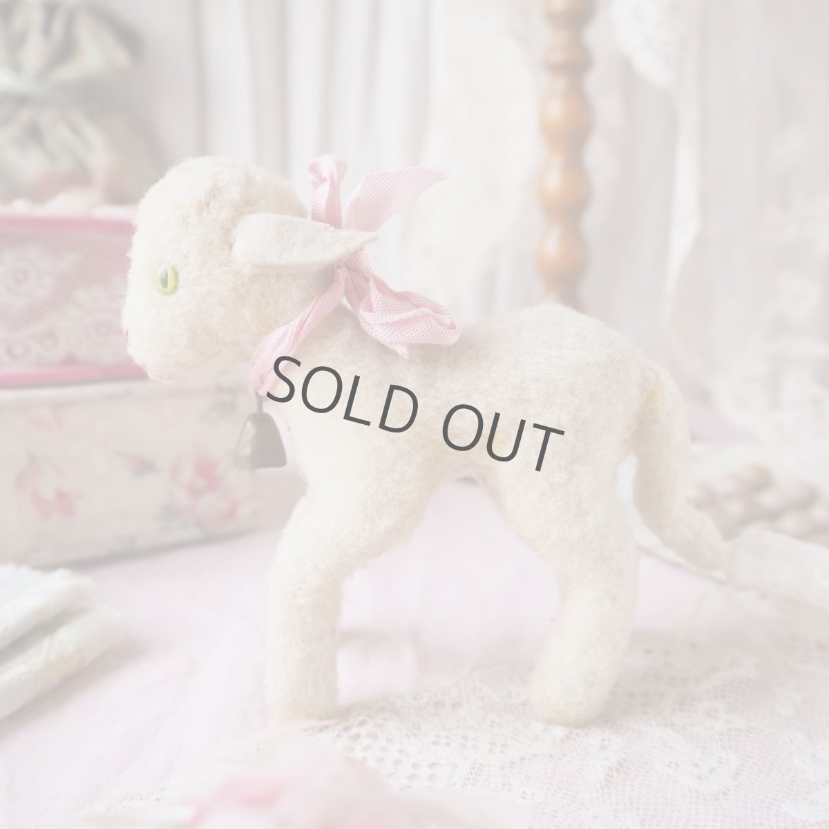 画像2: シュタイフ社ひつじの縫いぐるみ/イヤータグ、鈴付き (2)