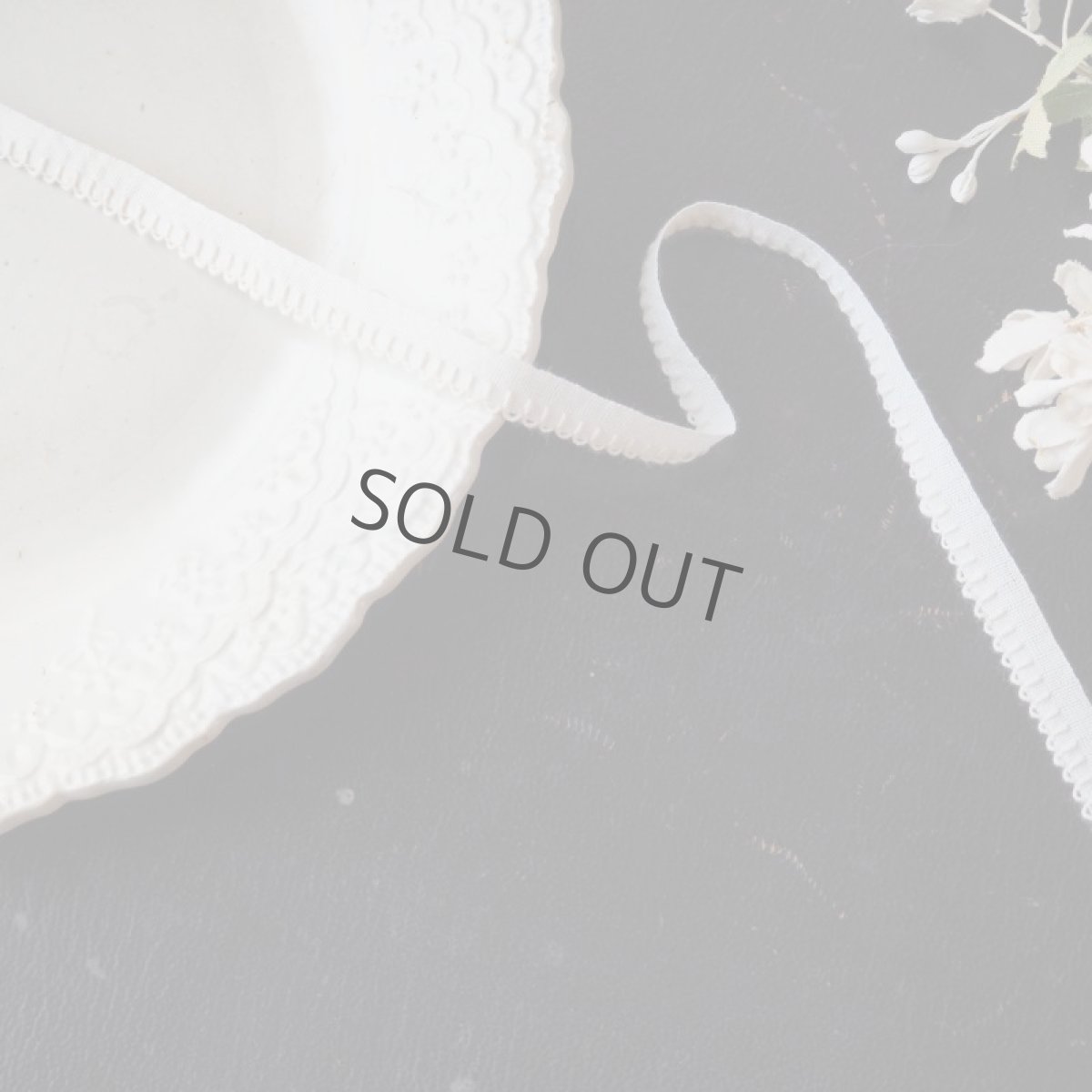 画像2: 縁スカラップの細レース/幅0.8/生成(50cm〜) (2)