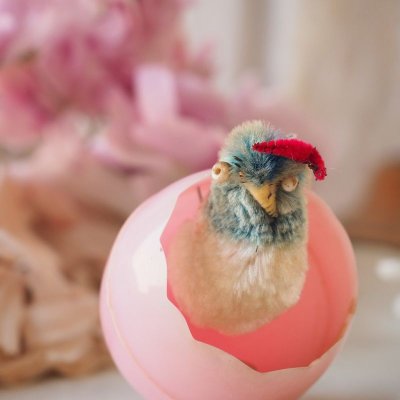 画像1: ピンク色の卵とモールの小鳥/イースターの飾り