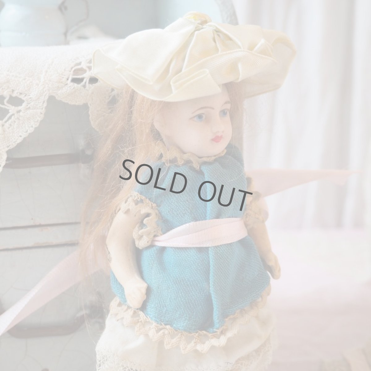 画像14: フランス製小さなお人形ミニョネット/青いワンピース (14)