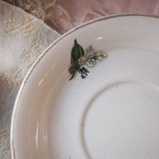 画像2: すずらんの絵柄のお皿/ソーサー (2)