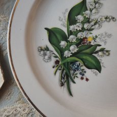 画像5: すずらんの花束の絵柄小皿、パン、ケーキ用/貫入有り (5)