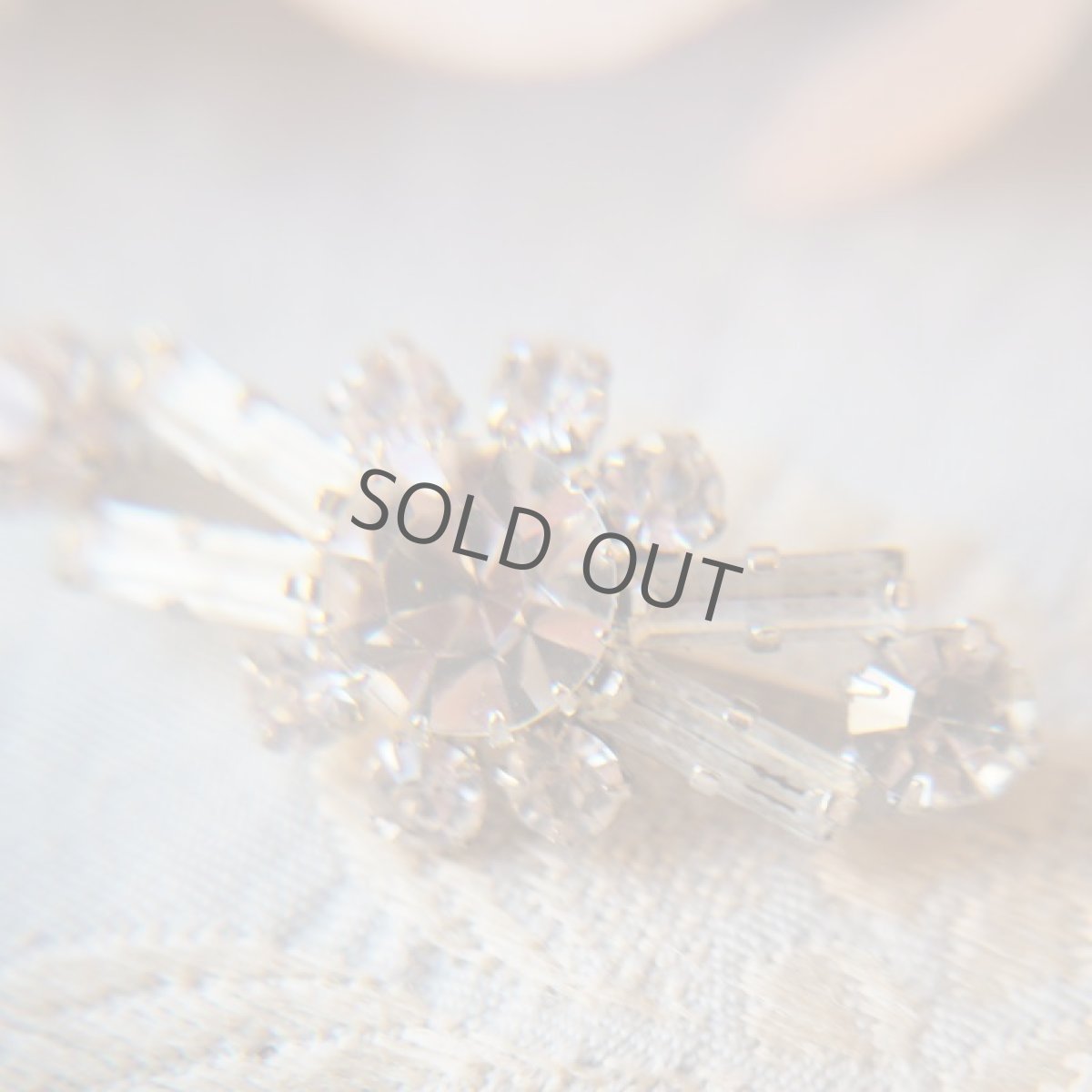 画像3: クリアガラスの小ぶりなブローチ (3)