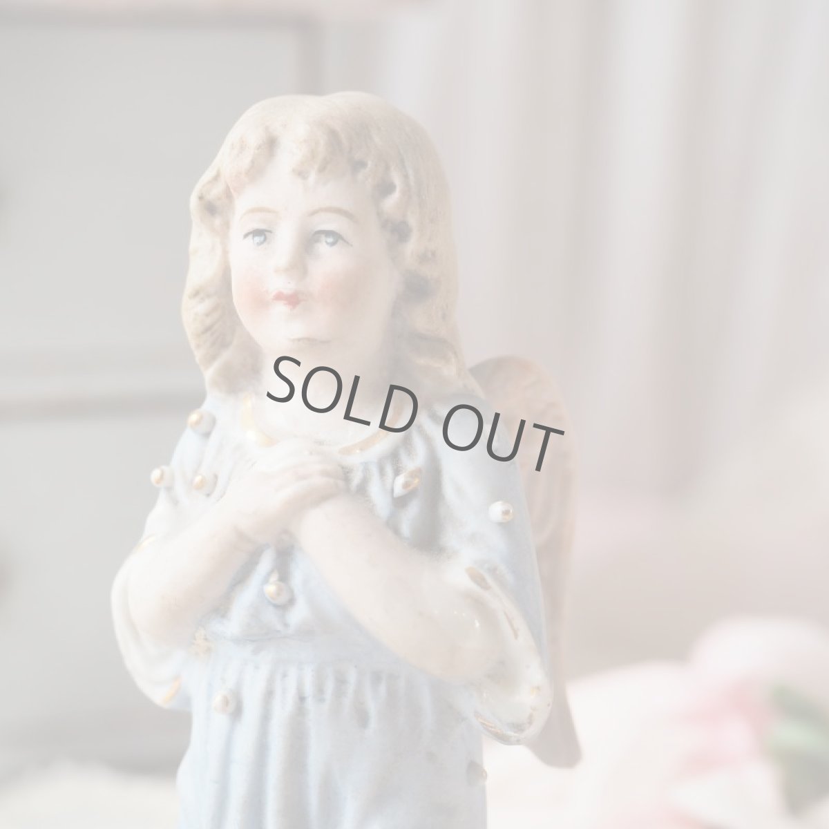 画像10: お祈りする天使像/ピンク色の小さな羽根 (10)