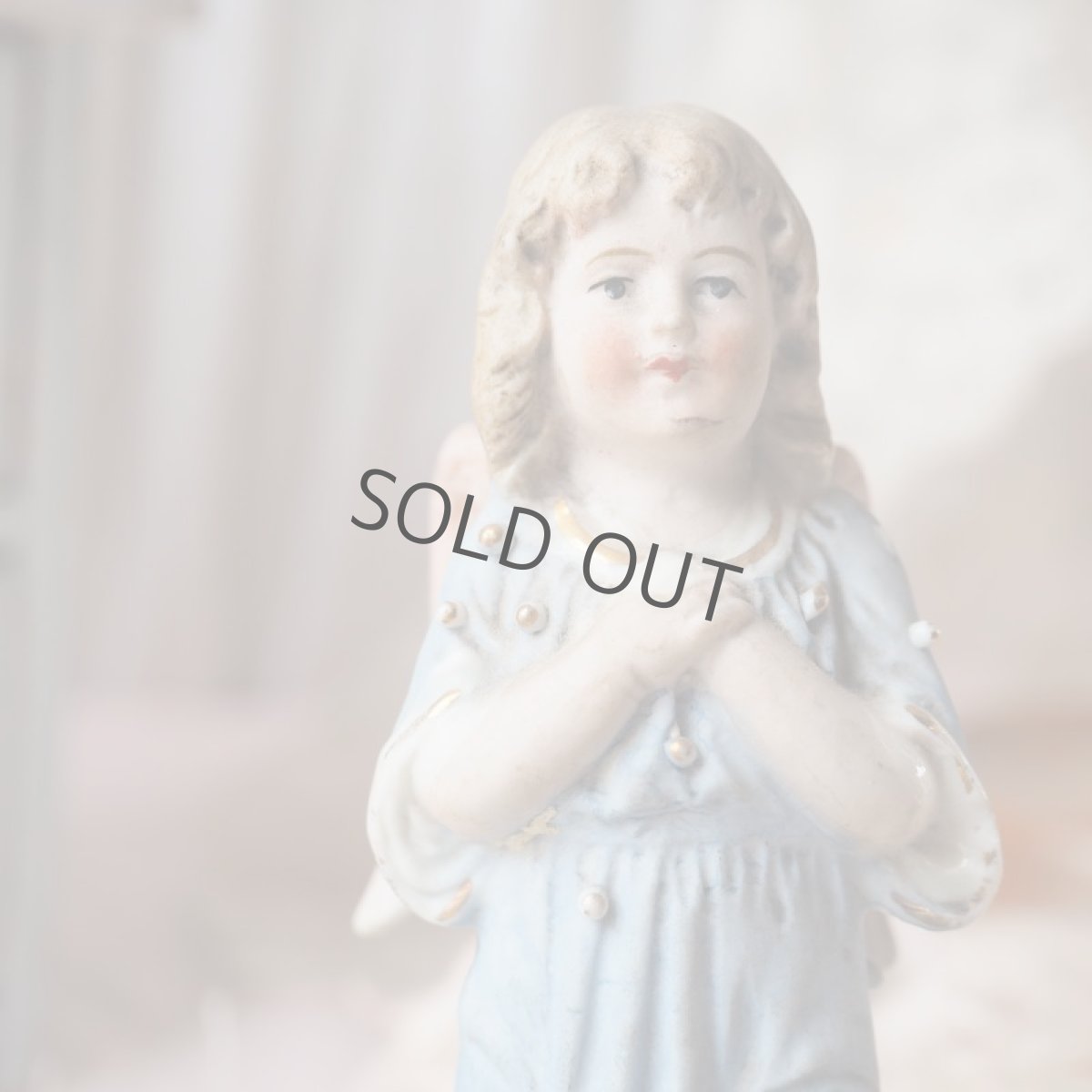 画像11: お祈りする天使像/ピンク色の小さな羽根 (11)