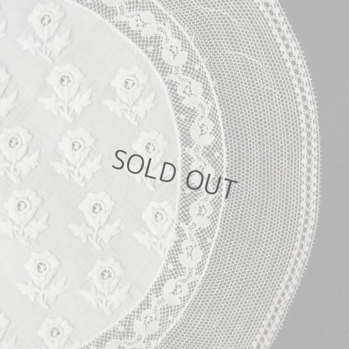 画像4: 手刺繍小花柄パッチワークレースのドイリー (4)