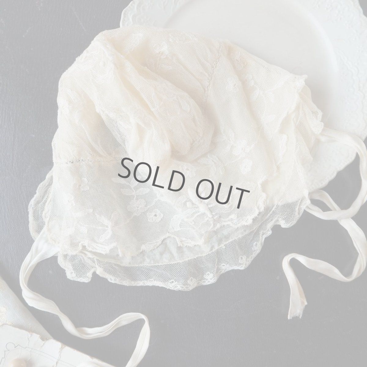 画像10: 手仕事チュールレースとシルクのベビーボネ (10)