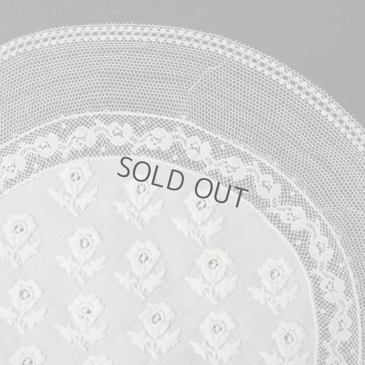 画像3: 手刺繍小花柄パッチワークレースのドイリー (3)