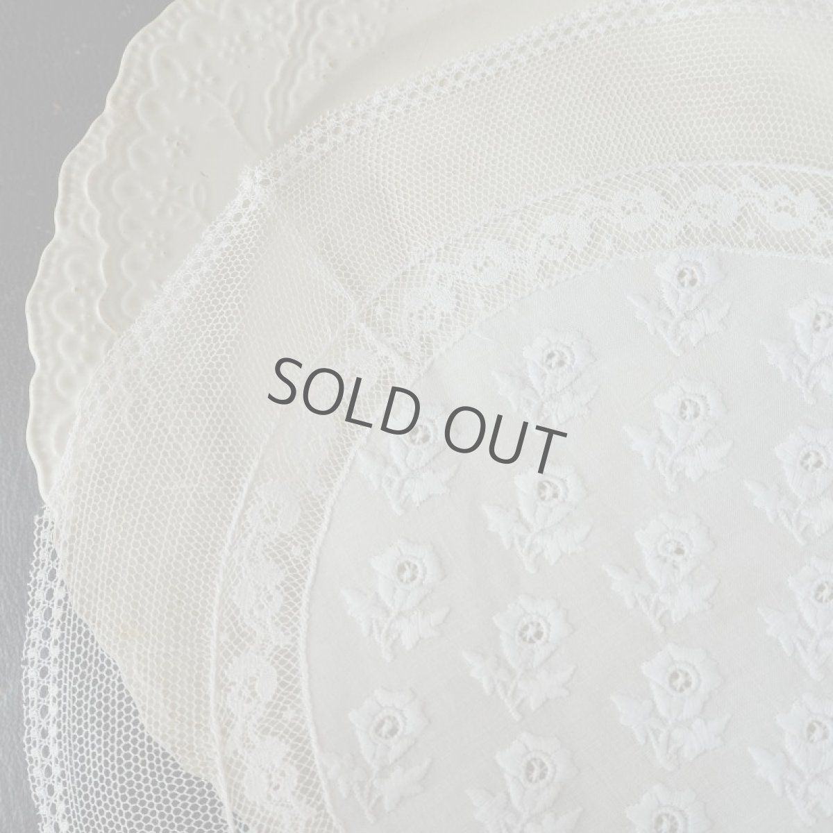 画像7: 手刺繍小花柄パッチワークレースのドイリー (7)