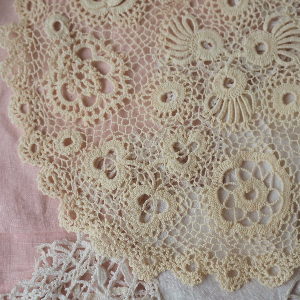 画像5: 極細レース、アイリッシュクロシェのドイリー/立体花モチーフ (5)