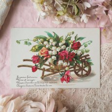 画像1: 鈴蘭と薔薇の花車のポストカード/金彩縁加工 (1)