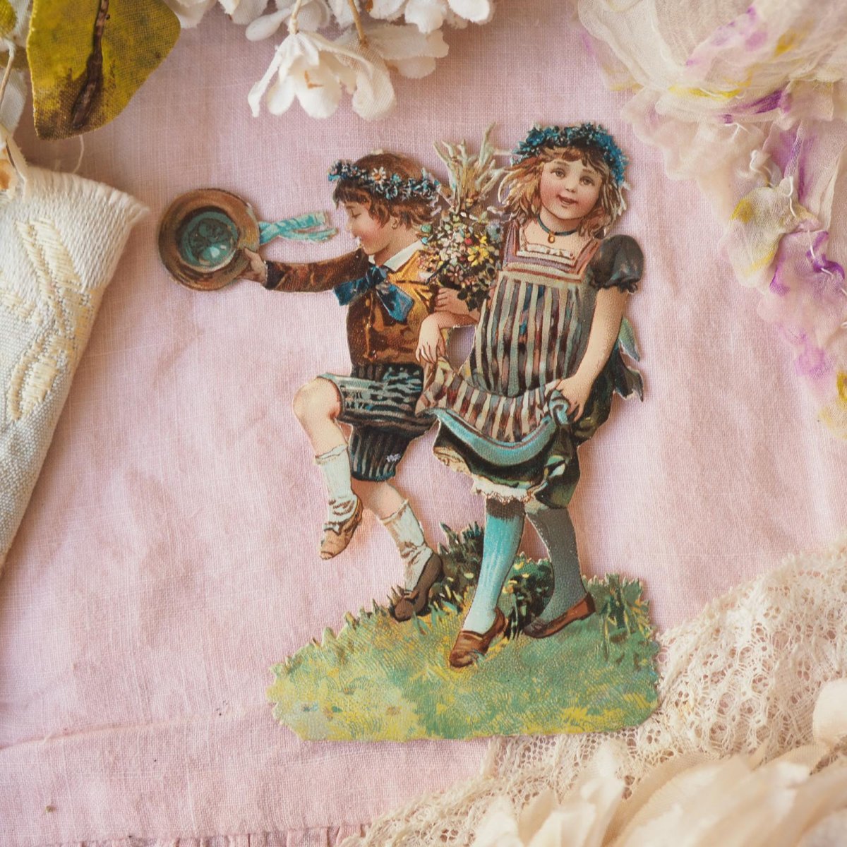 画像5: 花冠の少年と少女のクロモカード/レアな絵柄型抜き (5)