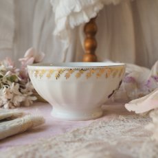 画像2: スミレ柄の小さなカフェオレボウル  (2)
