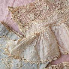 画像3: 手仕事アイリッシュクロシェの袖口フリルレースパーツ2枚セット (3)