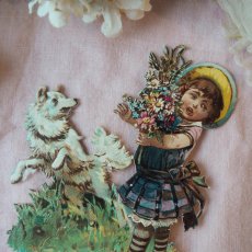画像3: 白い犬と花束を抱えた少女のクロモカード/レアな絵柄型抜き (3)