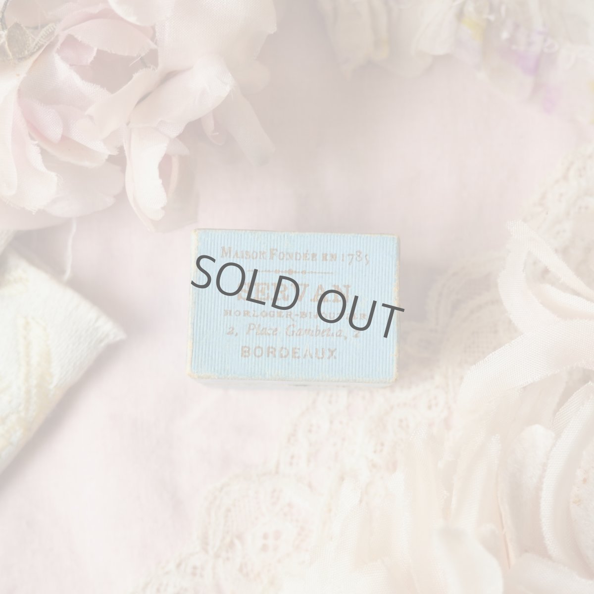 画像2: 古いジュエリー屋さんの青い紙箱/ボルドーのリングケース (2)