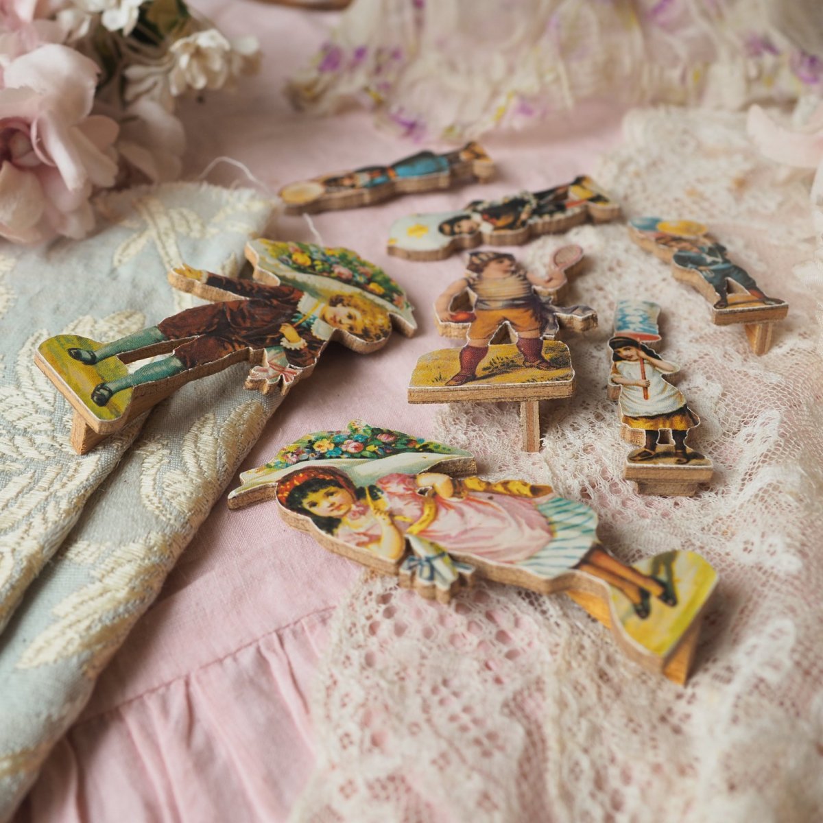 画像11: レアなクロモカードフィギュア7個セット/木製の小さなお人形 (11)