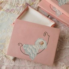 画像11: ピンク色のドラジェBOX、ベビーとゆりかごの紙箱 (11)
