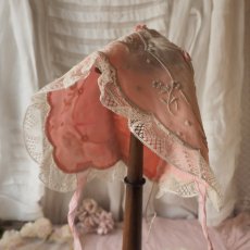 画像13: ベビーボネ、ピンクの薔薇とチュールレース刺繍飾り/シルクのインナー付き (13)