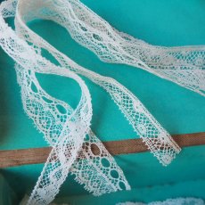 画像8: 古くて可愛いやや細いカットレースのセット/お届けするセットはお任せです (8)