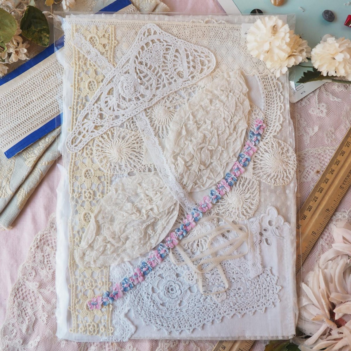 画像1: お楽しみレースのセット/リボン形フリルジャボ (1)