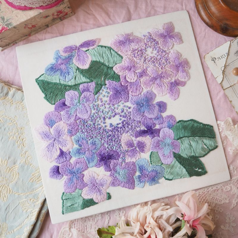 紫陽花の刺繍絵 brocante・ブロカント